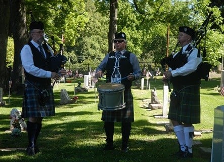 Bagpipes and Drummer
